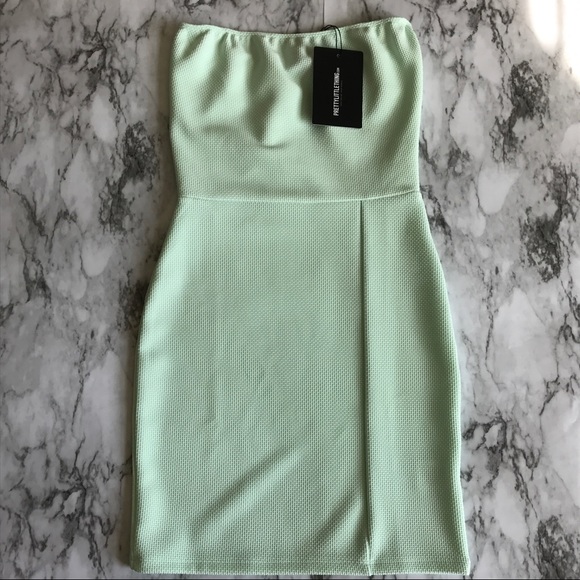 Pretty Little Thing Dresses & Skirts - Pretty Little Thing mint body on dress